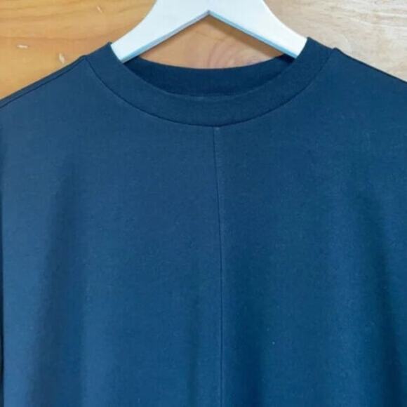 Adidas Women Black Crew Neck Short Sleeve Oversized Pullover Shirt Size XL - Picture 2 of 9